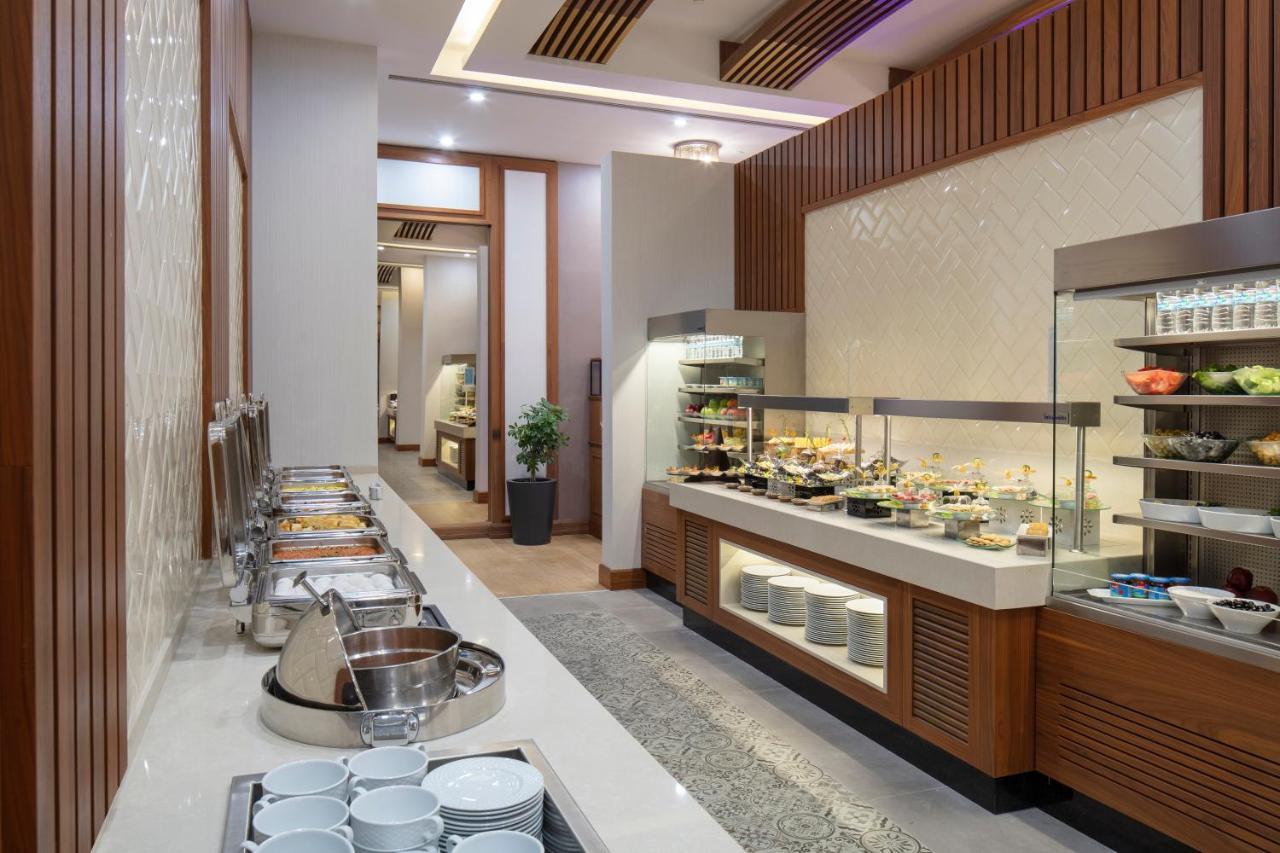 Doubletree By Hilton Istanbul Atasehir Hotel & Conference Centre Extérieur photo