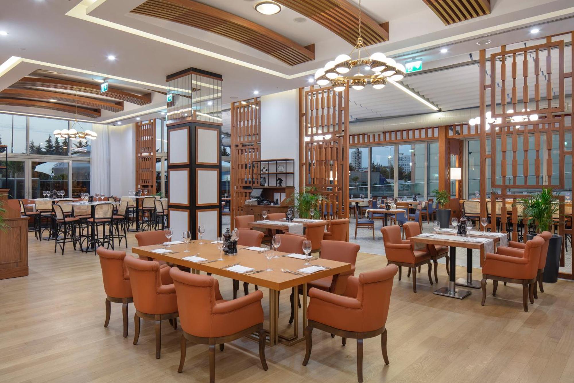 Doubletree By Hilton Istanbul Atasehir Hotel & Conference Centre Extérieur photo