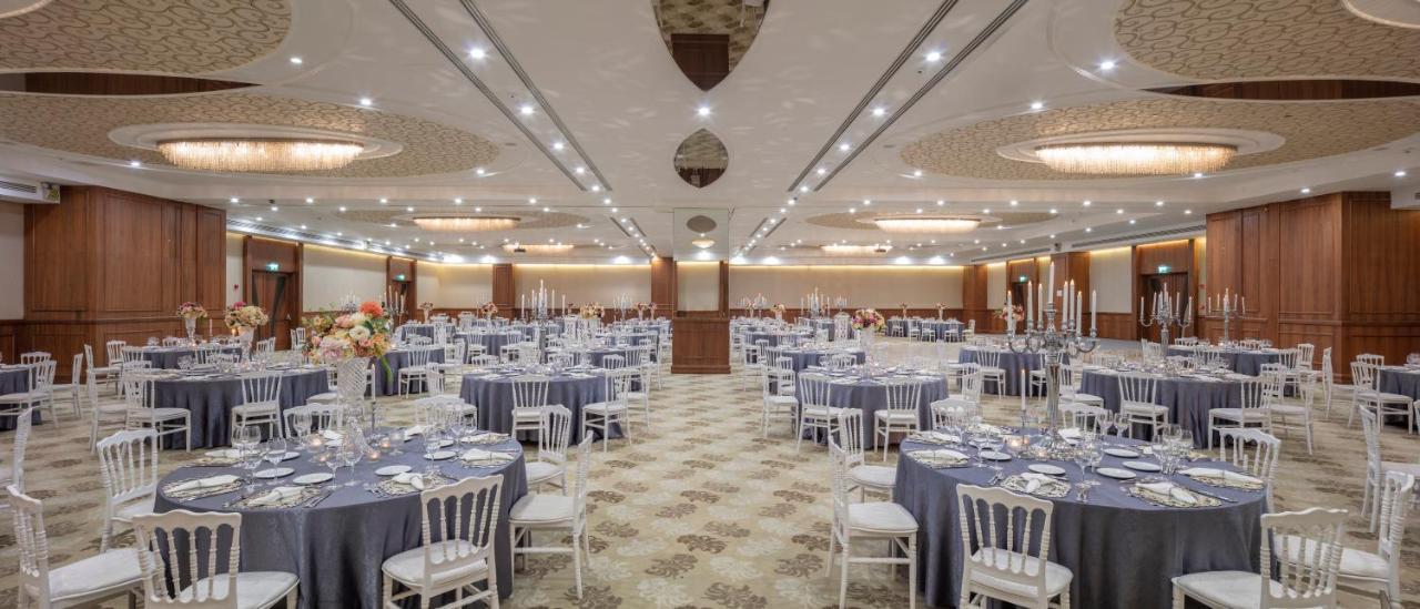 Doubletree By Hilton Istanbul Atasehir Hotel & Conference Centre Extérieur photo