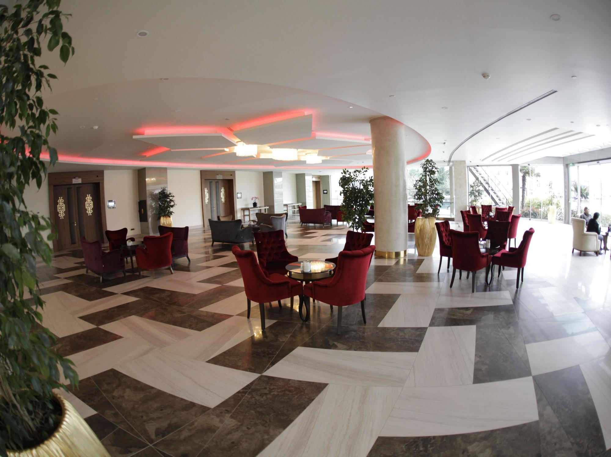 Doubletree By Hilton Istanbul Atasehir Hotel & Conference Centre Extérieur photo