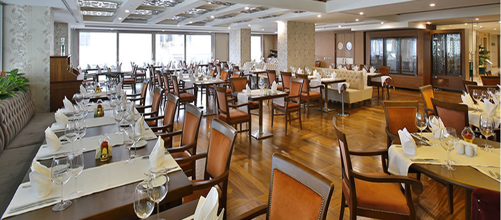 Doubletree By Hilton Istanbul Atasehir Hotel & Conference Centre Extérieur photo
